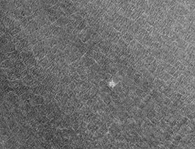 Cráter de Lomonosov con suelo poligonal estampado, como se ve con Mars Global Surveyor.