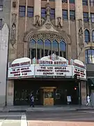 Entrada del Cine-Teatro-Iglesia