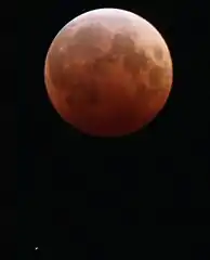 Eclipse Total con Urano, Minneapolis, Minnesota, 22:45 UTC