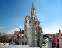 La Catedral de Constanza, sede del Concilio de Constanza, última elección papal celebrada fuera de Italia.