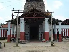Templo hindú de estilo koil.