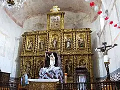 Retablo del altar mayor en el Convento de Tlalmanalco