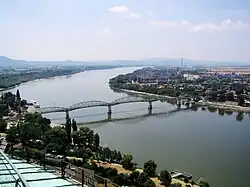 Vista del puente Maria Valeria y Štúrovo, desde Esztergom