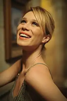 Mariana Ximenes interpretou a la bailarina Aurora.