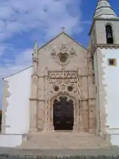 Iglesia Matriz de la Golegã, cuyo portal es uno de los más característicos del manuelino.
