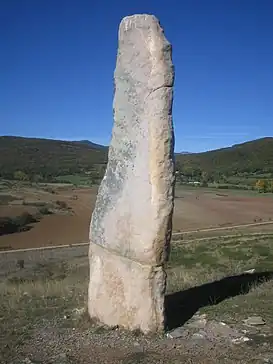 «El Cabezudo», de 4,85 metros, el más alto de los menhires de Valdeolea.