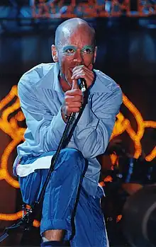 Michael Stipe en el Festival de Glastonbury en 1999