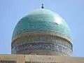 Una de las cúpulas de la la madrasa Mir-i-Arab .