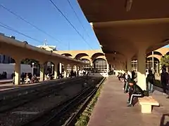 Monasitr tren  estación