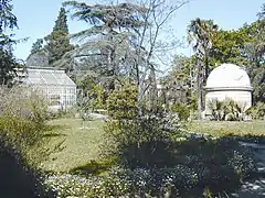 El Jardín de plantas y vista sobre el observatorio astronómico