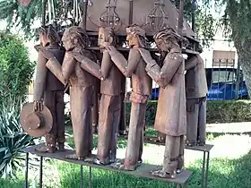 Angarillas en la escultura de un paso procesional (Sevilla)