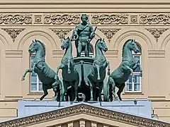 Cuadriga frente al Teatro Bolshói de Moscú, esculpida por Peter Clodt von Jürgensburg.