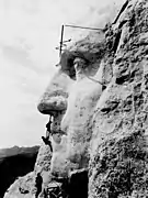 Tallado de una de las imágenes del Monte Rushmore, 1927-1941.