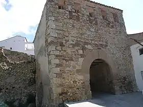 Castillo y murallas
