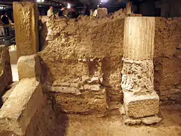 Subsuelo arqueológico del conjunto monumental de la plaza del Rey