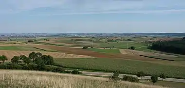 Vista al Ries de Nördlingen desde el monte Blasenberg cerca de Kirchheim am Ries