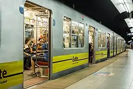 Nagoya 5000 en el Subterráneo de Buenos Aires