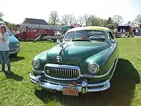 Nash Ambassador 2-puertas Sedán (1951)