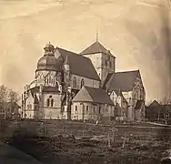 tLa catedral en 1857, con la sala capitular y el octágono. Éste tenía un chapitel barroco.