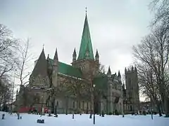 La catedral en la actualidad, con la nave y las torres reconstruidas.