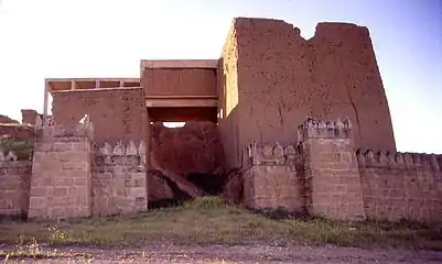 Reconstrucción de una de las quince puertas de las murallas de Nínive