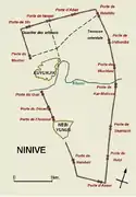 Nínive en el siglo VII a. C.: centro político-religioso en el tell de Quyunjik, arsenal en el tell Nebi Yunus.