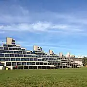 'Ziggurats' de la Universidad de East Anglia (1964-1968), de Denys Lasdun (listado grado II)