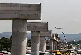 Obras del tramo elevado de la Línea 13 en Guarulhos, en 2016