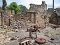 Interior de una casa en Oradour-sur-Glane.