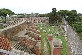 Cimientos de la cávea.