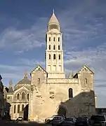 Vista del campanario de la catedral.