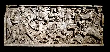 Sarcófago romano con una escena de caza de león (siglo III).