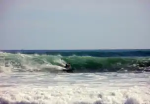 Surf en Playa Grande.