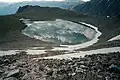 Pacific Tarn en la cordillera Tenmile cerca de  Breckenridge, Colorado; es el lago más alto en los Estados Unidos (4.090 m).