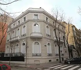 Antiguo palacete del Duque de Plasencia en Madrid, en el n.º 48.