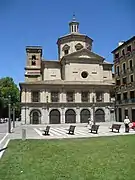 Exterior de la Capilla de San Fermín (Iglesia de San Lorenzo)