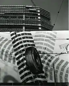 1958, en construcción