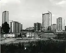 1960, en construcción