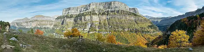 Vista panorámica del valle del Monte Perdido-Ordesa