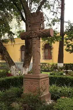 Cruz atrial de la parroquia de San Agustín
