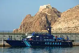 El Alca, también un Rodman-101-Gerifalte, en la base del SVA en el puerto de Almería