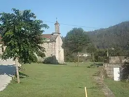 Iglesia de Pazos de Borela