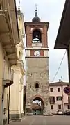 Torre reloj en Palazzo Canavese.