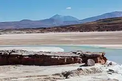 Piedras Rojas, salar de Aguas Calientes.