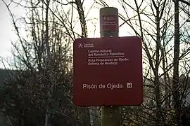 Indicador del Camino Natural del Románico Palentino.