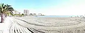 La playa tras su limpieza, un día de noviembre