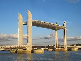 Puente Jacques-Chaban-Delmas (2012)