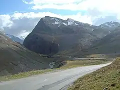 Bajada al Puente de la Nieve ( 2528 m  ).