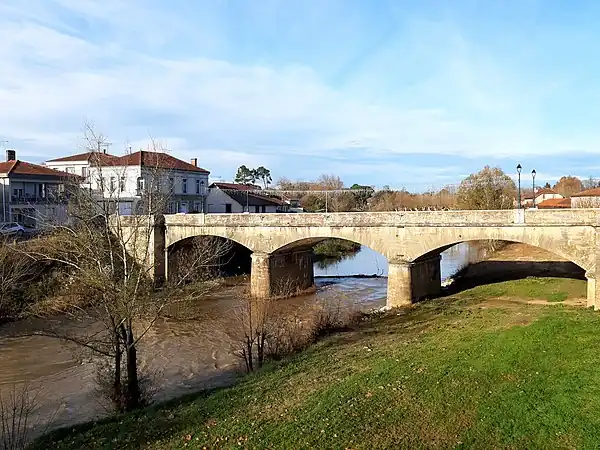 Pont jumeaux Navarre (Tartas) sobre el Midouze