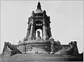 Monumento al Káiser Wilhelm (1890-96), Bosque de Teutoburgo, Porta Westfalica, con el escultor Caspar von Zumbusch.